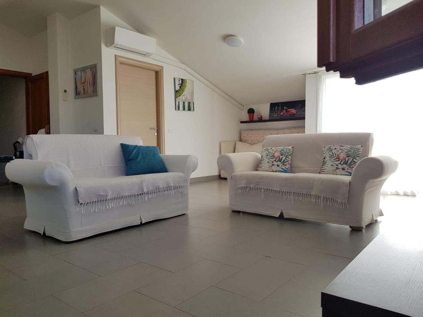 Villa Del Mar Country Loft 사사리 외부 사진