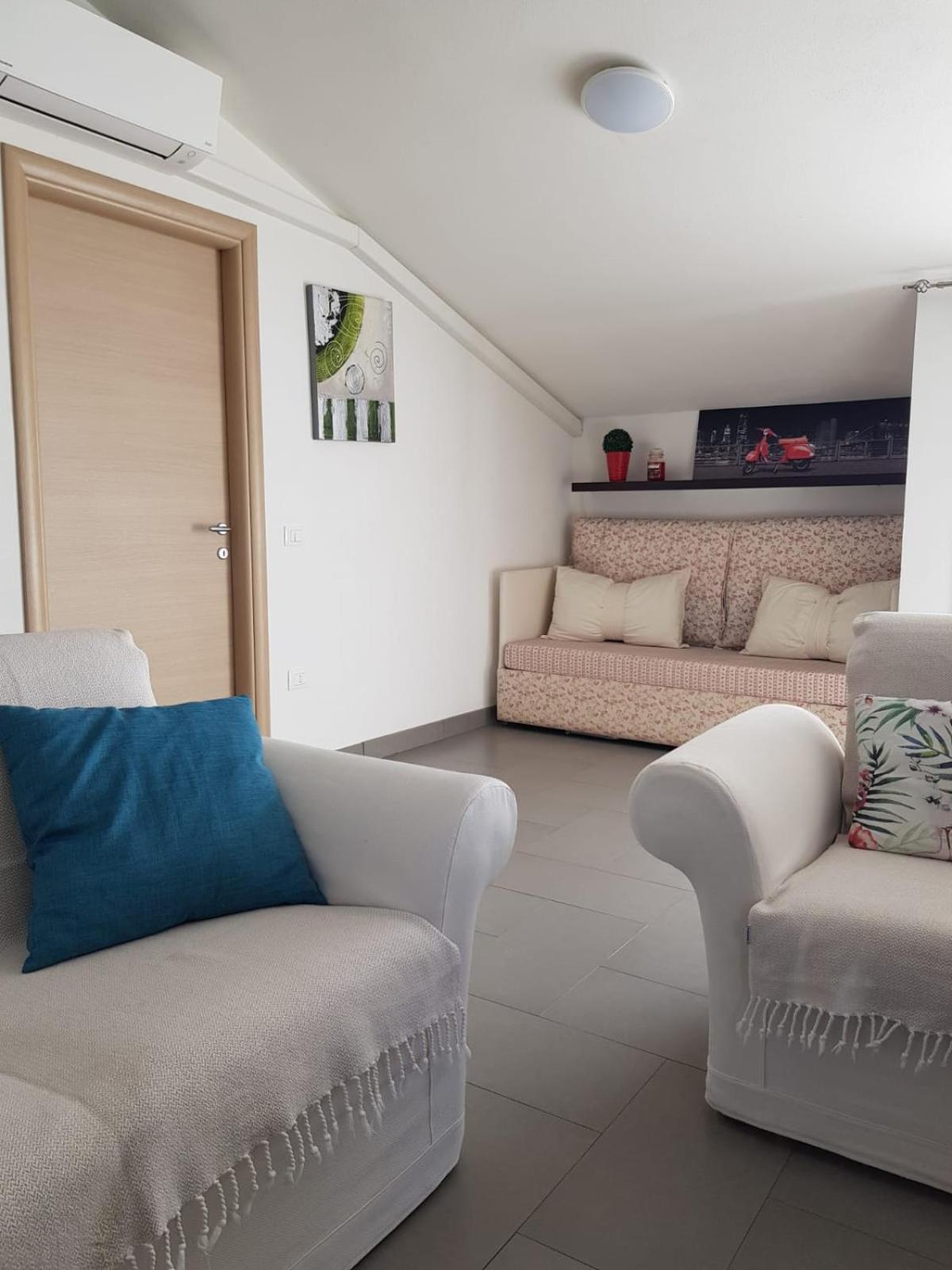Villa Del Mar Country Loft 사사리 외부 사진